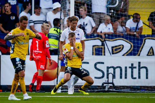 Elfsborgs Joakim Nilsson reagerar
