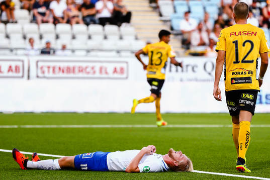 Norrköpings Kalle Holmberg deppar
