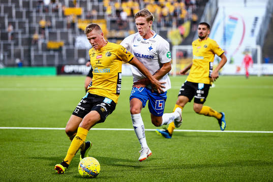 Elfsborgs Joakim Nilsson och Norrköpings Arnór Sigurdsson