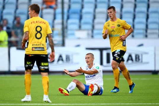 Norrköpings Simon Thern reagerar