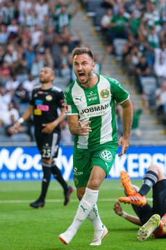 Hammarbys Muamer Tankovic jublar