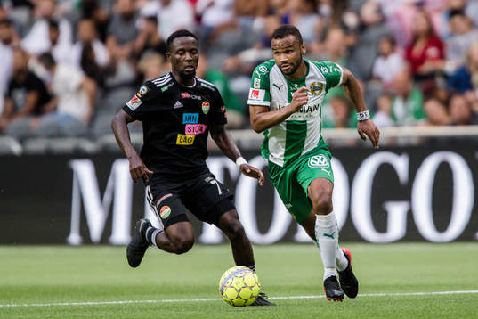 Dalkurds Mohamed Buya Turay och Hammarbys Serge-Junior