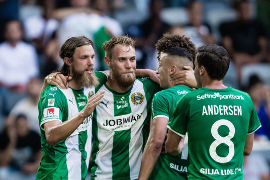 Hammarbys Nikola Djurdjic jublar med Björn Paulsen , David