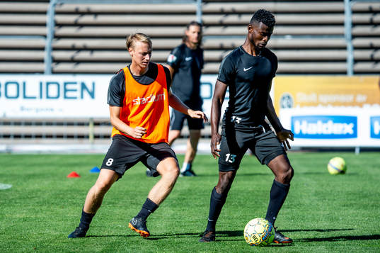Måns Ekvall och John Ebere Ekeh