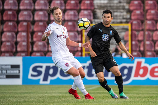 Billel Omrani of Cluj and Behrang Safari of Malmö FF