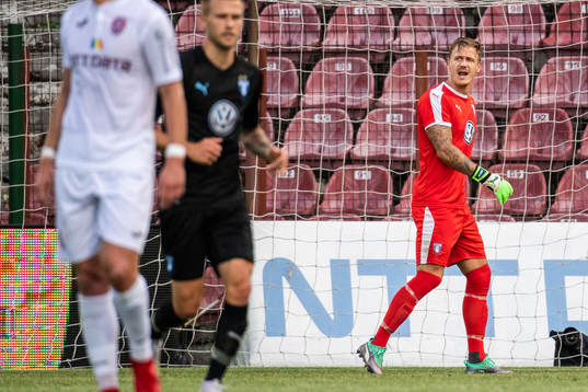 Goalkeeper Johan Dahlin of Malmö FF