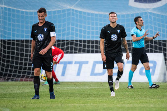 Markus Rosenberg and Arnór Ingvi Traustason of Malmö FF