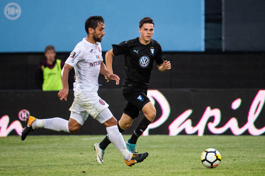 Mate Males of Cluj and Samuel Adrian of Malmö FF
