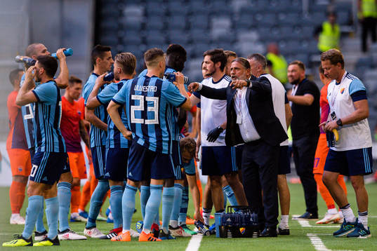 head coach Özcan Melkemichel of Djurgården