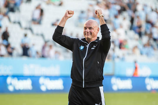 Malmö FFs tränare Uwe Rösler jublar