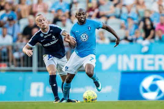 Norrköpings Gudmundur Thorarinsson och Malmö FFs Fouad