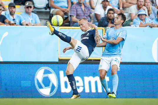 Norrköpings Gudmundur Thorarinsson och Malmö FFs Andreas