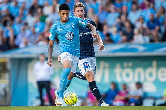 Malmö FFs Romain Gall  och Norrköpings Alexander Fransson