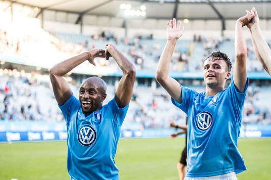 Malmö FFs Fouad Bachirou och Andreas Vindheim jublar