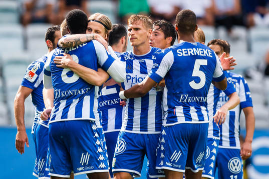 IFK Göteborgs Elias Mar Omarsson kramar om Vajebah