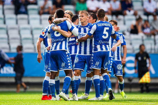 IFK Göteborgs Elias Mar Omarsson kramar om Vajebah