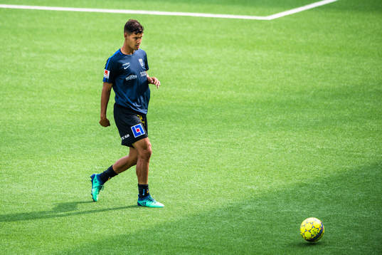 Sirius Mauricio Albornoz före fotbollsmatchen i