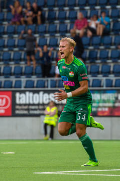 Dalkurds Simon Strand reagerar