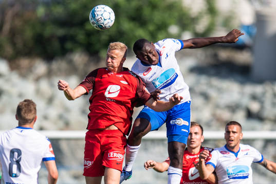 Peter Orry Larsen of Brann and Ibrahima Koné of Haugesund