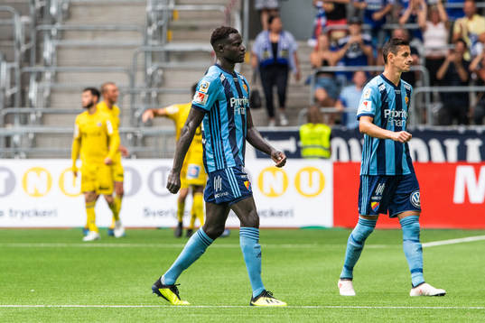 Djurgårdens Aliou Badji och Haris Radetinac deppar