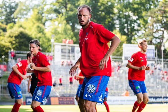 Helsingborgs Andreas Granqvist värmer upp