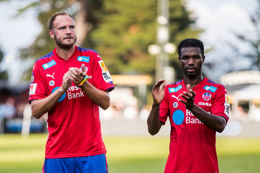 Helsingborgs Andreas Granqvist och Mohammed Abubakari
