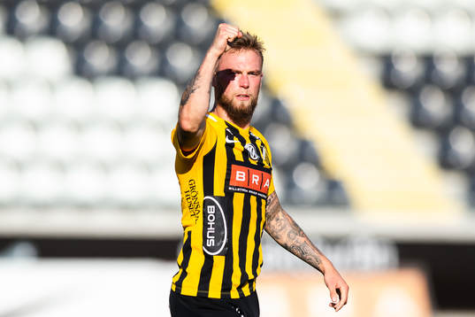 Häckens Alexander Faltsetas jublar