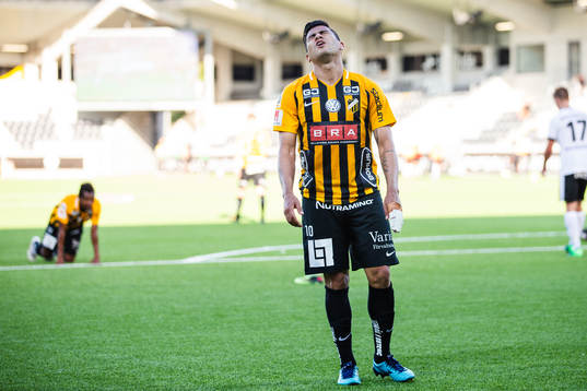 Häckens Paulinho deppar