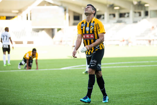 Häckens Paulinho deppar