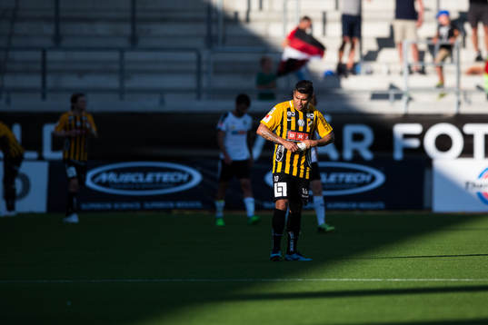 Häckens Paulinho deppar