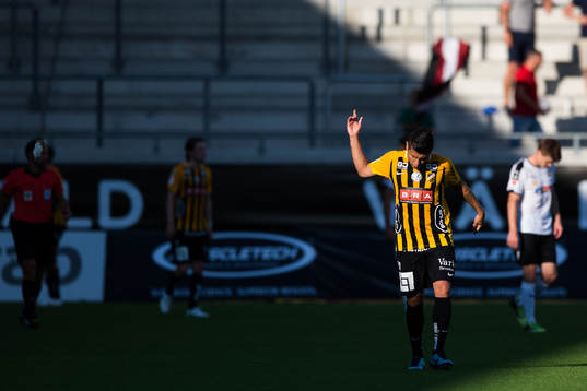 Häckens Paulinho deppar