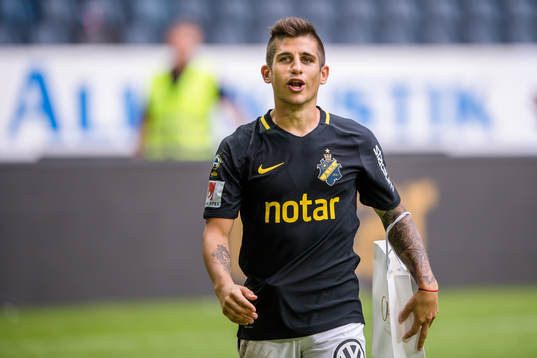 s Nicolas Stefanelli