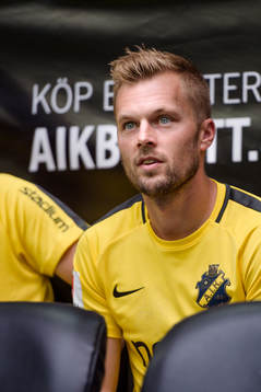 s Sebastian Larsson före fotbollsmatchen i Allsvenskan