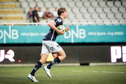 Kristian Thorstvedt of Viking celebrates