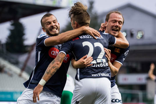 Claes Kronberg of Viking celebrates