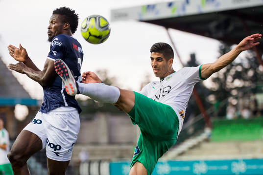 Usman Sale of Viking and Rubén Alegre Guerra of HamKam