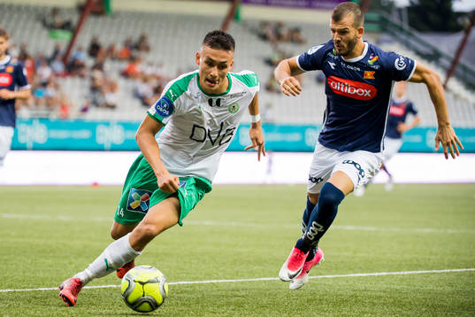 Rubén Alegre Guerra of HamKam and Zlatko Tripic of Viking