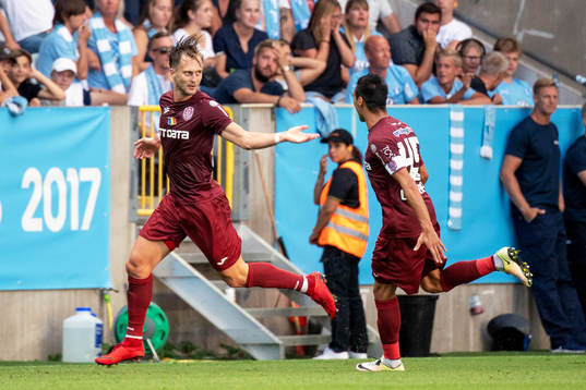 Damjan Đokovic of Cluj celebrates