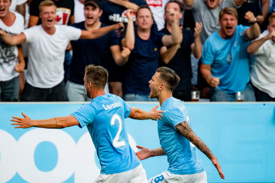 Eric Larsson and Arnór Ingvi Traustason of Malmö FF