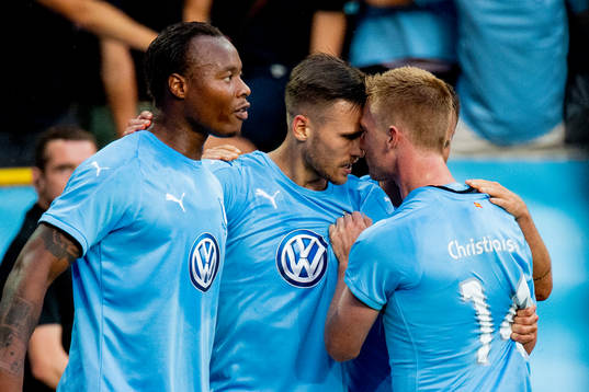 Carlos Strandberg and Anders Christiansen celebrates with