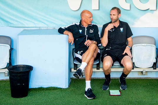 Head coach Uwe Rösler and assistant coach Andreas Georgson