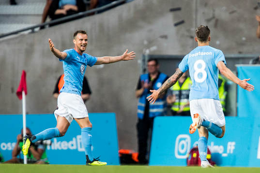 Eric Larsson and Arnór Ingvi Traustason of Malmö FF