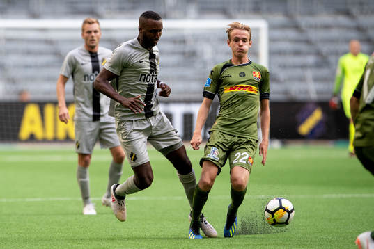 Henok Goitom of AIK and Jacob Christensen of Nordsjälland