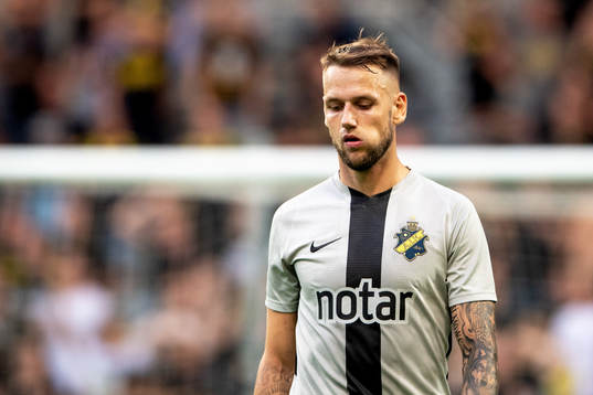Alexander Milosevic of AIK looks dejected