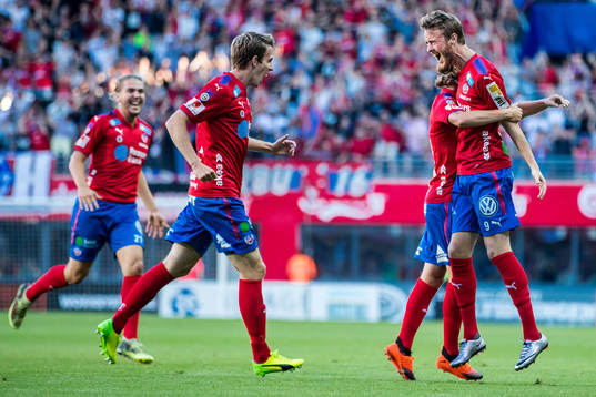 Rasmus Jönsson jublar