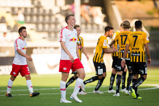 Lukas Klostermann of Leipzig looks dejected