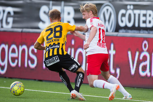 Adam Andersson of Häcken and Emil Forsberg of Leipzig