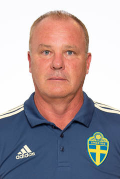 Förbundskapten Roger Franzén i P15-landslaget