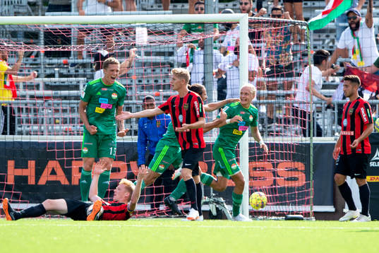 Dalkurds Henrik Löfkvist jublar