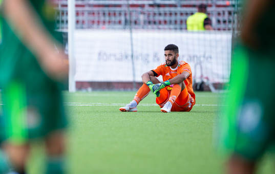 Dalkurds målvakt Sixten Mohlin deppar